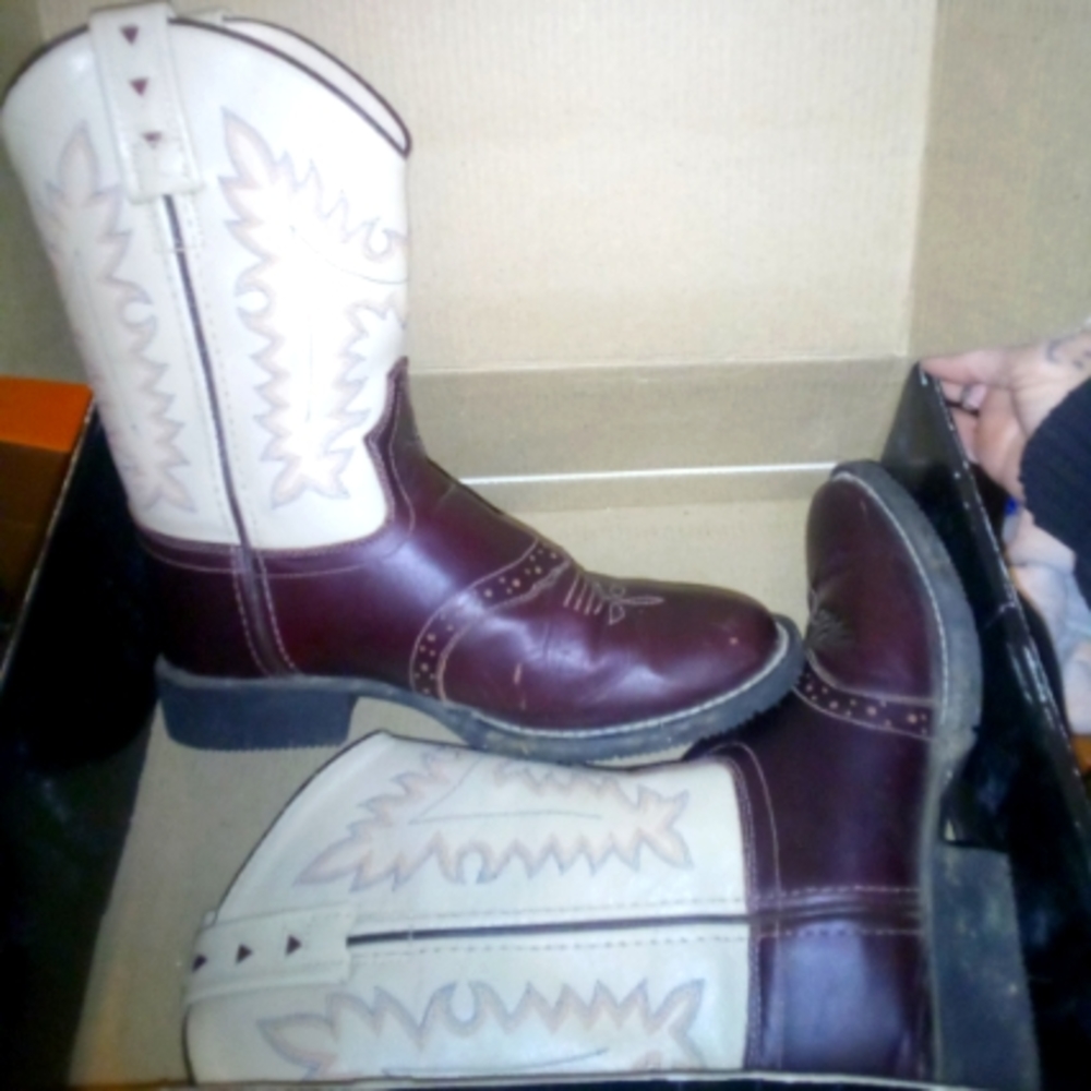 Old West cowboy boots size 3